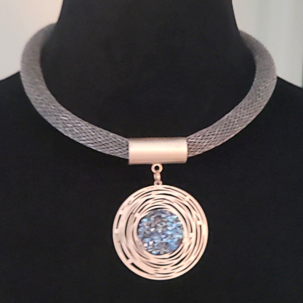 Artisan crafted necklace